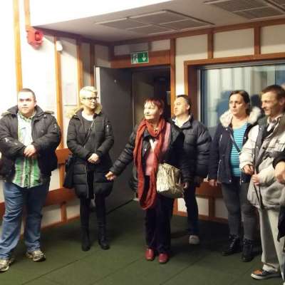 Podopieczni SOSW z wizytą w słubickiej komendzie policji