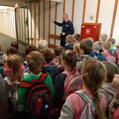 Komendę Powiatową Policji w Słubicach w odwiedziły dzieci z Kowalowa