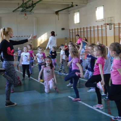 Wiosenna zumba w Misiu Uszatku