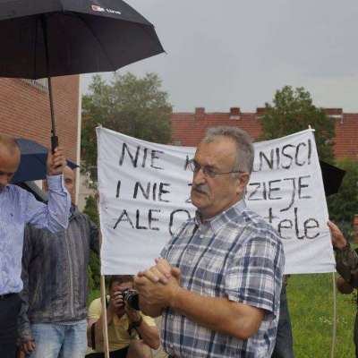 Pomimo oficjalnego odwołania przez organizatorów, w Słubicach odbył się protest w obronie demokracji