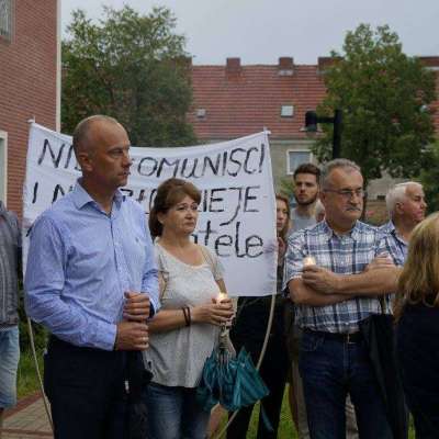 Pomimo oficjalnego odwołania przez organizatorów, w Słubicach odbył się protest w obronie demokracji