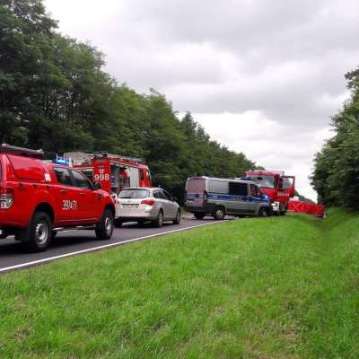 Tragiczny wypadek pod Cybinką - kierowca i dziecko nie żyją [FOTO]