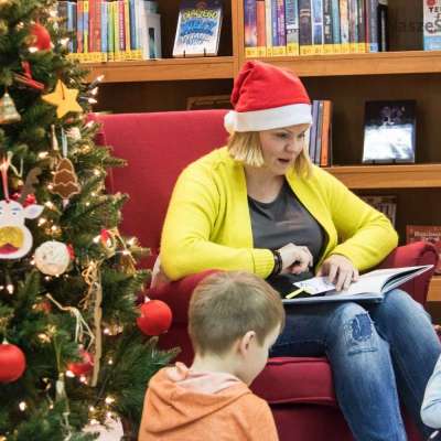 Klub Plastusia - warsztaty bożonarodzeniowe w słubickiej bibliotece