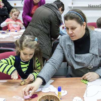 Klub Plastusia - warsztaty bożonarodzeniowe w słubickiej bibliotece