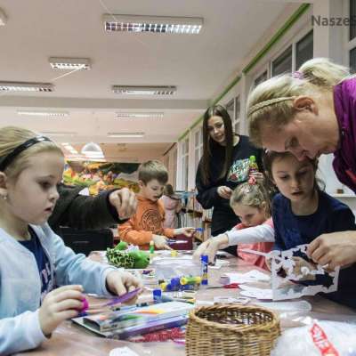 Klub Plastusia - warsztaty bożonarodzeniowe w słubickiej bibliotece