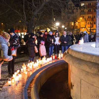 Spontaniczna akcja słubiczan - Światło przeciw nienawiści w Słubicach [relacja FOTO i VIDEO]