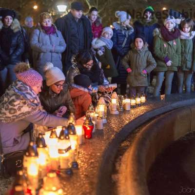Spontaniczna akcja słubiczan - Światło przeciw nienawiści w Słubicach [relacja FOTO i VIDEO]