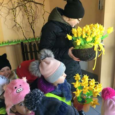 Budzi się wiosna - budzą sie Mali Wolontariusze 2018 - akcja społeczna na rzecz Hospicjum Domowego św. Wincentego a’Paulo w Słubicach