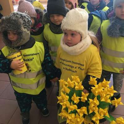 Budzi się wiosna - budzą sie Mali Wolontariusze 2018 - akcja społeczna na rzecz Hospicjum Domowego św. Wincentego a’Paulo w Słubicach