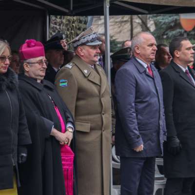 W czwartek 9 listopada na Placu Ratuszowym w Rzepinie uroczyste ślubowanie złożyli kadeci pierwszej klasy wojskowej Liceum Ogólnokształcącego im. Stanisława Staszica.