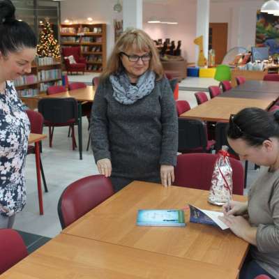 Wyjątkowy dzień z Dorotą Schrammek w słubickiej bibliotece!