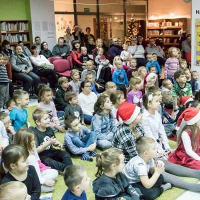 „Co się stało z Mikołajem?” - relacja fotograficzna z przedstawienia