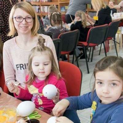 Warsztat wielkanocny w słubickiej bibliotece