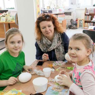 Warsztat wielkanocny w słubickiej bibliotece
