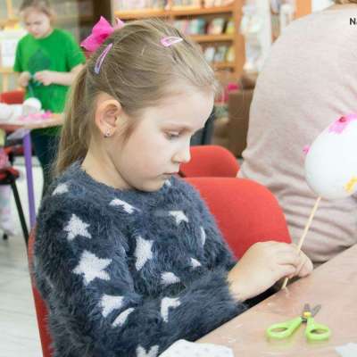 Warsztat wielkanocny w słubickiej bibliotece