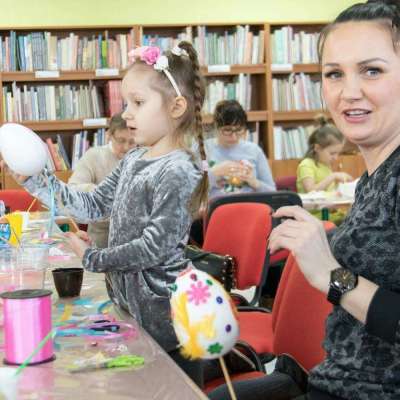 Warsztat wielkanocny w słubickiej bibliotece